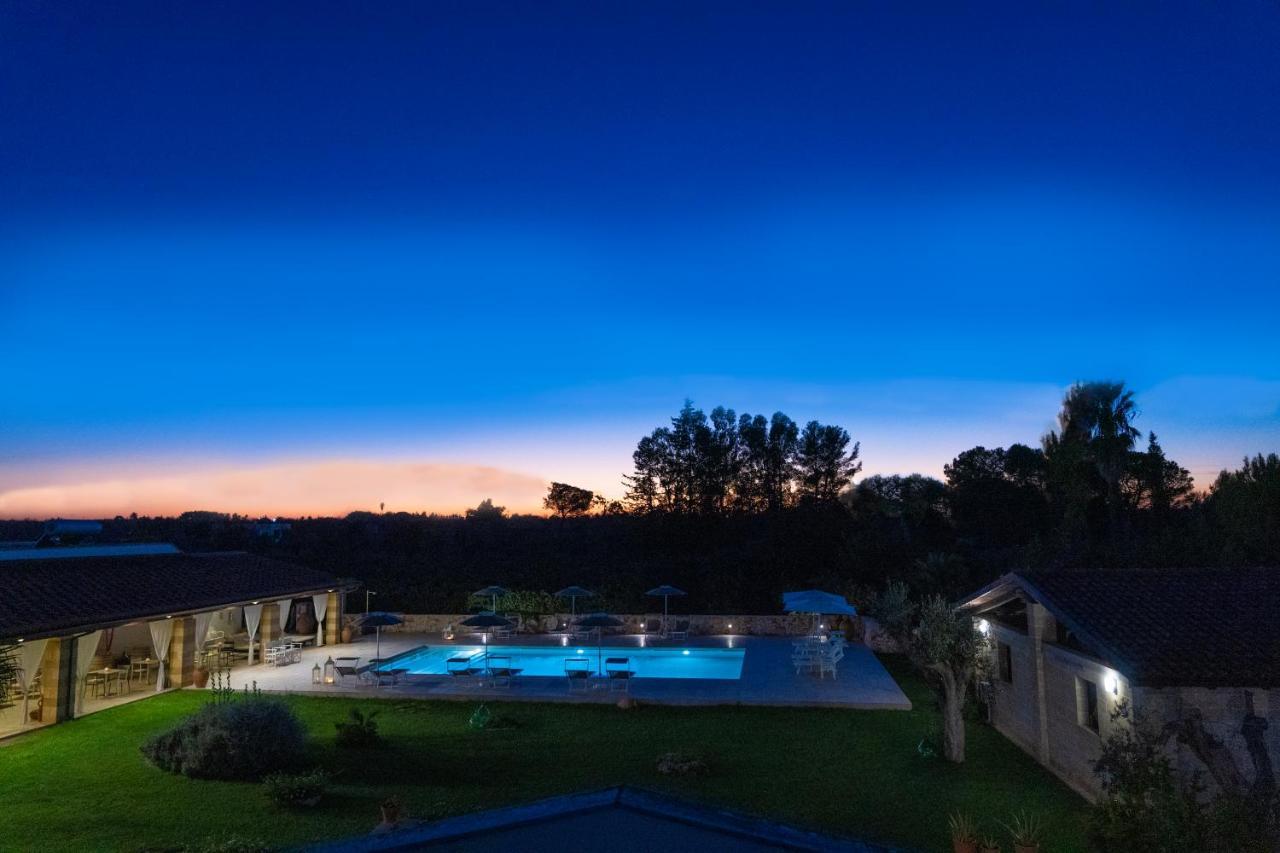 Masseria Tenuta Flora Maria Leverano Exteriör bild