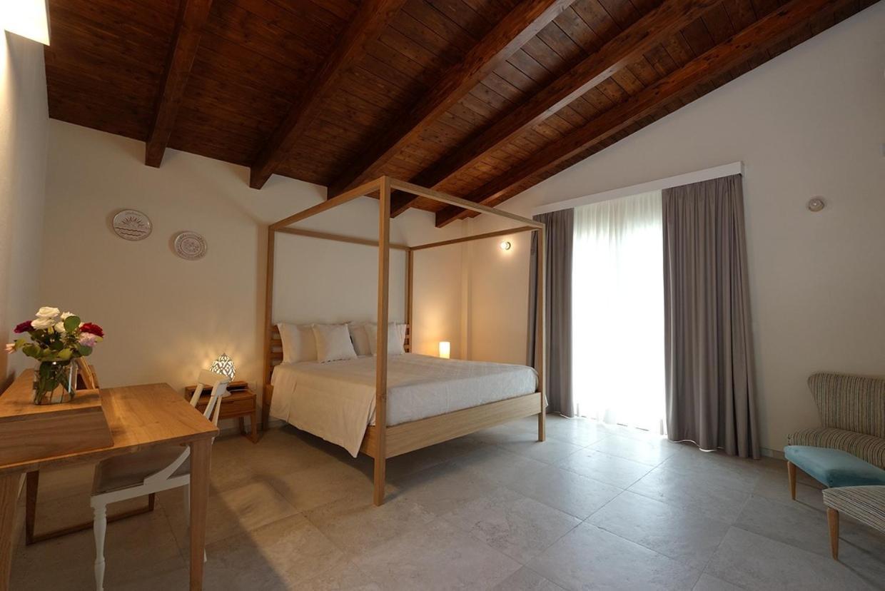 Masseria Tenuta Flora Maria Leverano Exteriör bild
