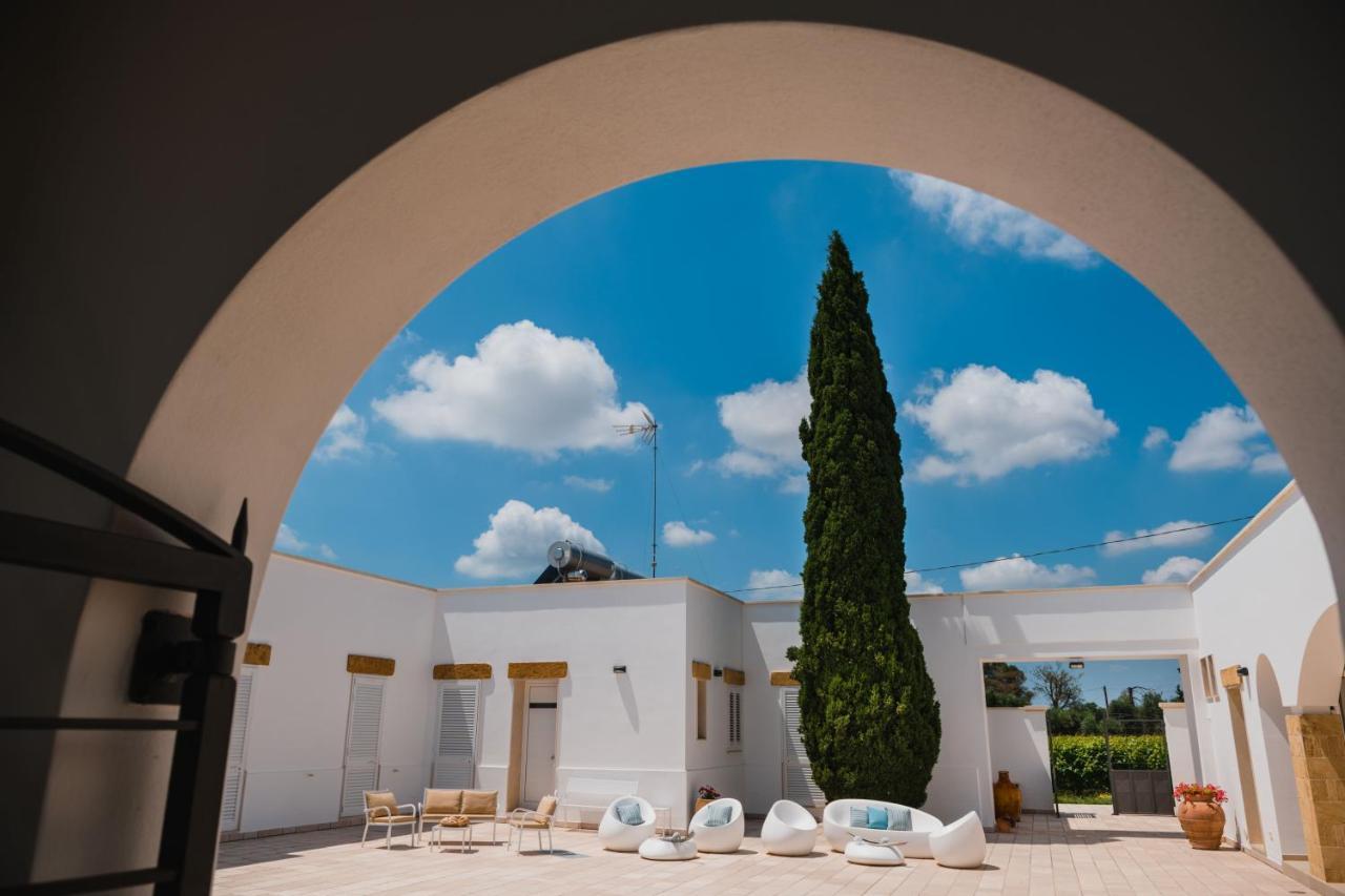 Masseria Tenuta Flora Maria Leverano Exteriör bild
