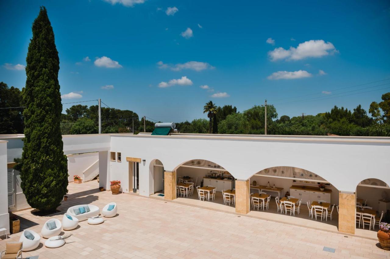 Masseria Tenuta Flora Maria Leverano Exteriör bild