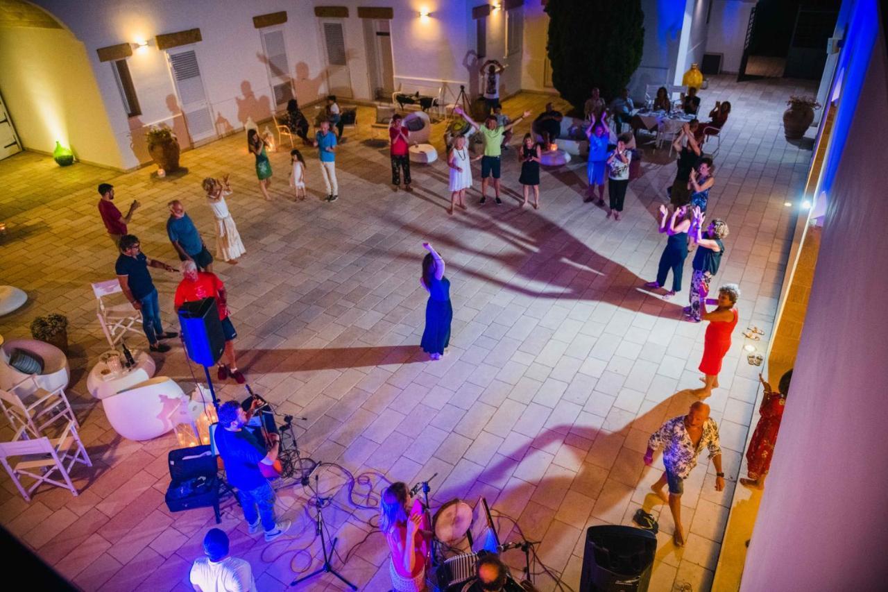 Masseria Tenuta Flora Maria Leverano Exteriör bild