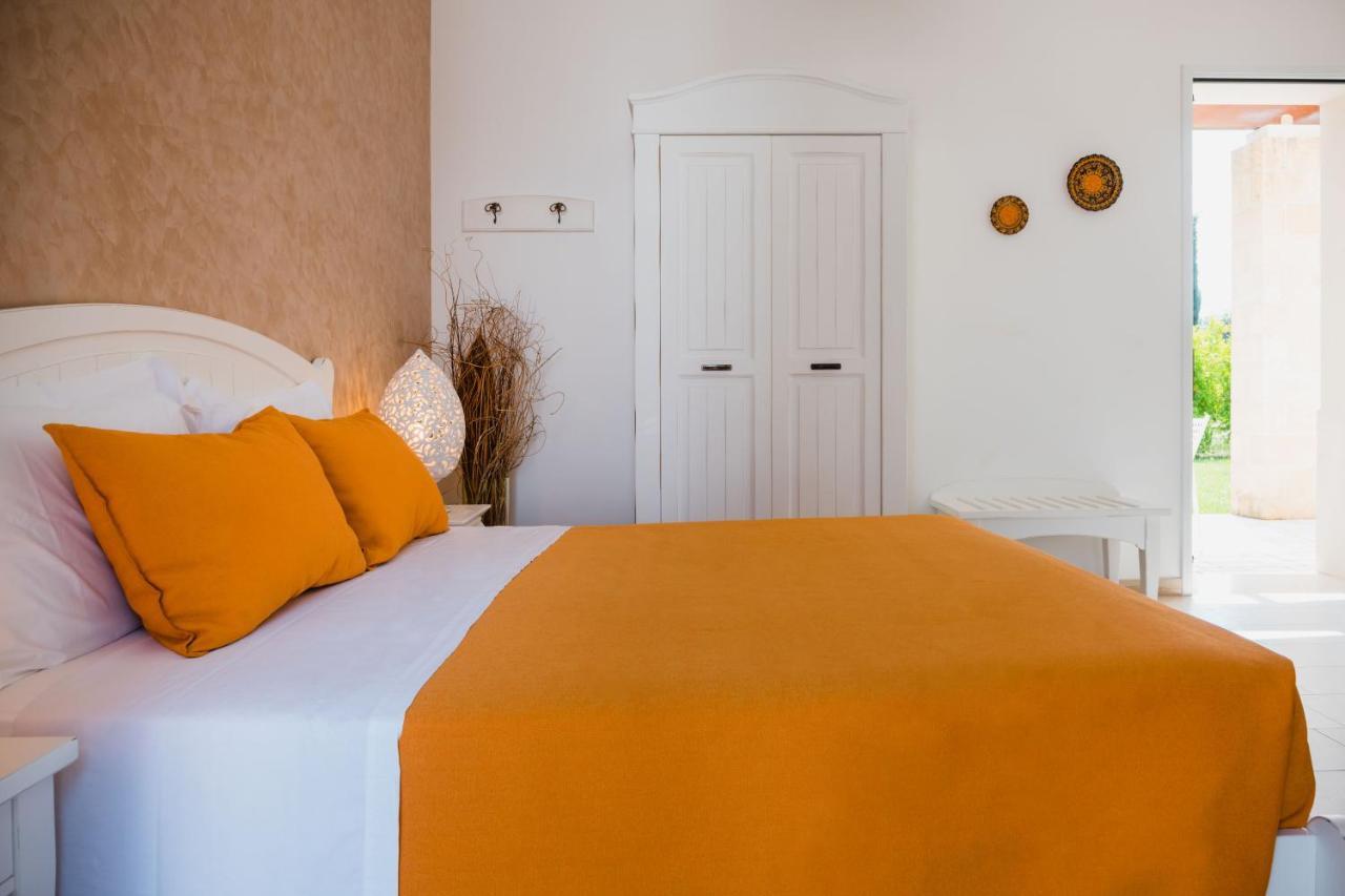 Masseria Tenuta Flora Maria Leverano Exteriör bild