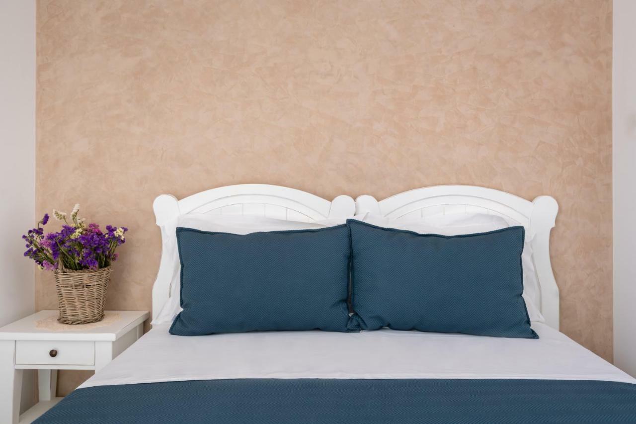 Masseria Tenuta Flora Maria Leverano Exteriör bild